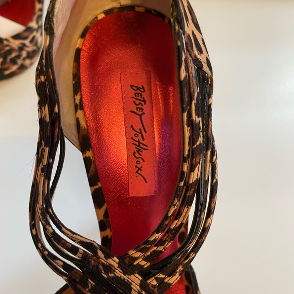 Seriously sexy Betsey Johnson animal print heels! - Picture 8 of 9